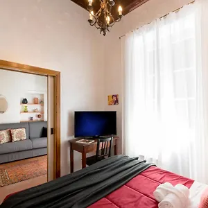 Appartamento Giglio House - Campo De' Fiori, Roma