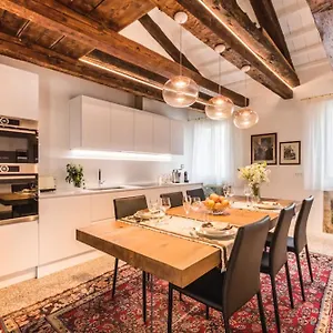 Ca Brunilda-luxury Penthouse With Terrace , Venice Italy